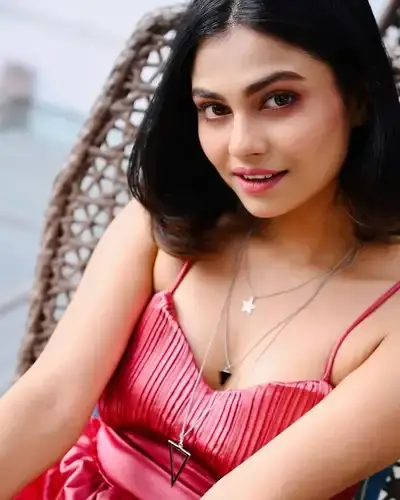 Escort Service Umaria